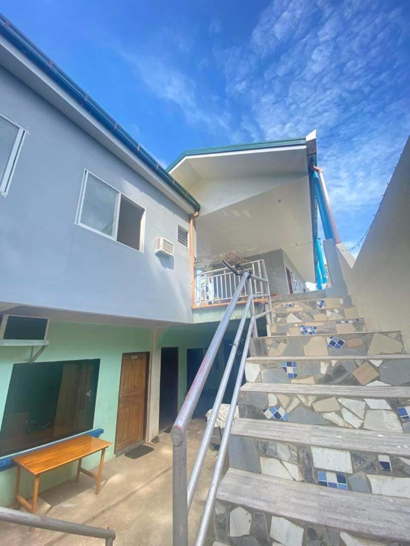 Carillo Guest House Coron Buitenkant foto